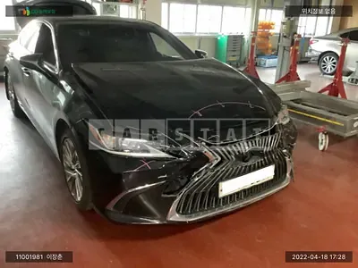 Photo 1 of 15: 2020 Lexus ES300h, VIN JTHB21B18L2071694 — Korean insurance auction