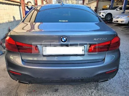 Photo 2 of 7: 2017 BMW 520d, VIN WBAJC3101HG992791 — Korean insurance auction