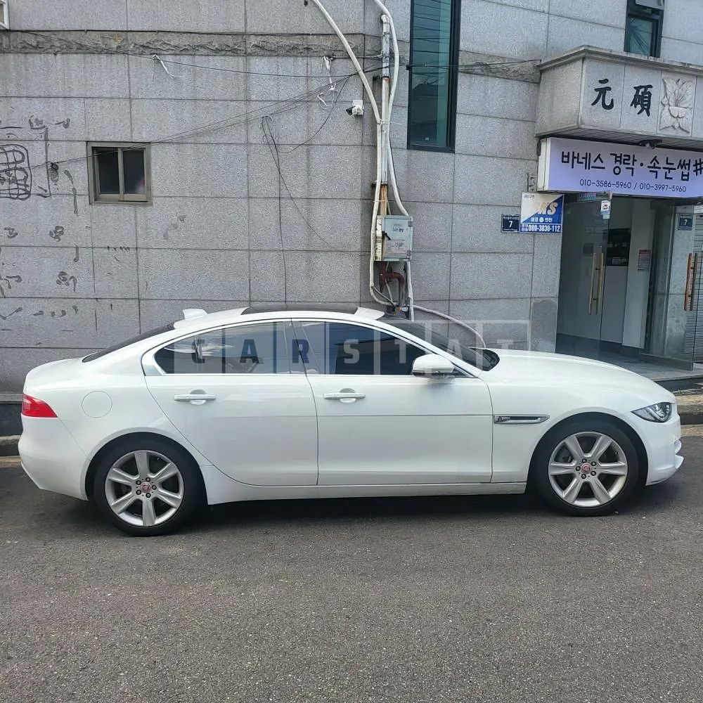 Photo 2 of 19: 2019 Jaguar XE 20d, VIN SAJAB4BN7KCP49475 — Korean insurance auction