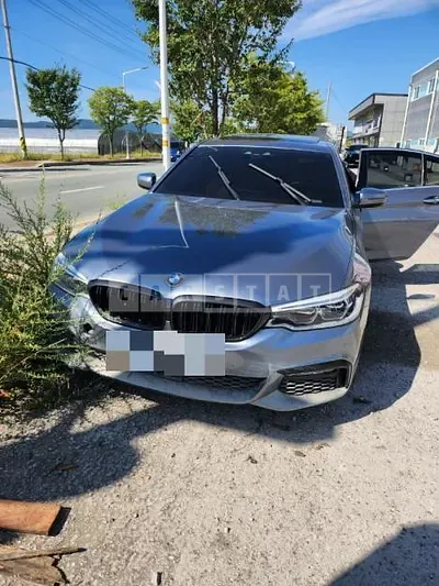 Photo 1 of 11: 2018 BMW 520d — Korean insurance auction