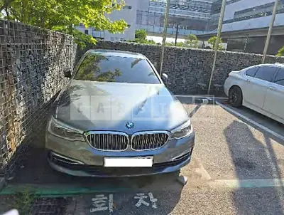 Photo 1 of 14: 2020 BMW 520d xDrive Luxury — Korean insurance auction