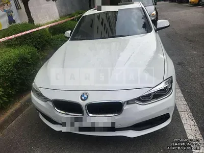 Photo 1 of 13: 2015 BMW 320d — Korean insurance auction