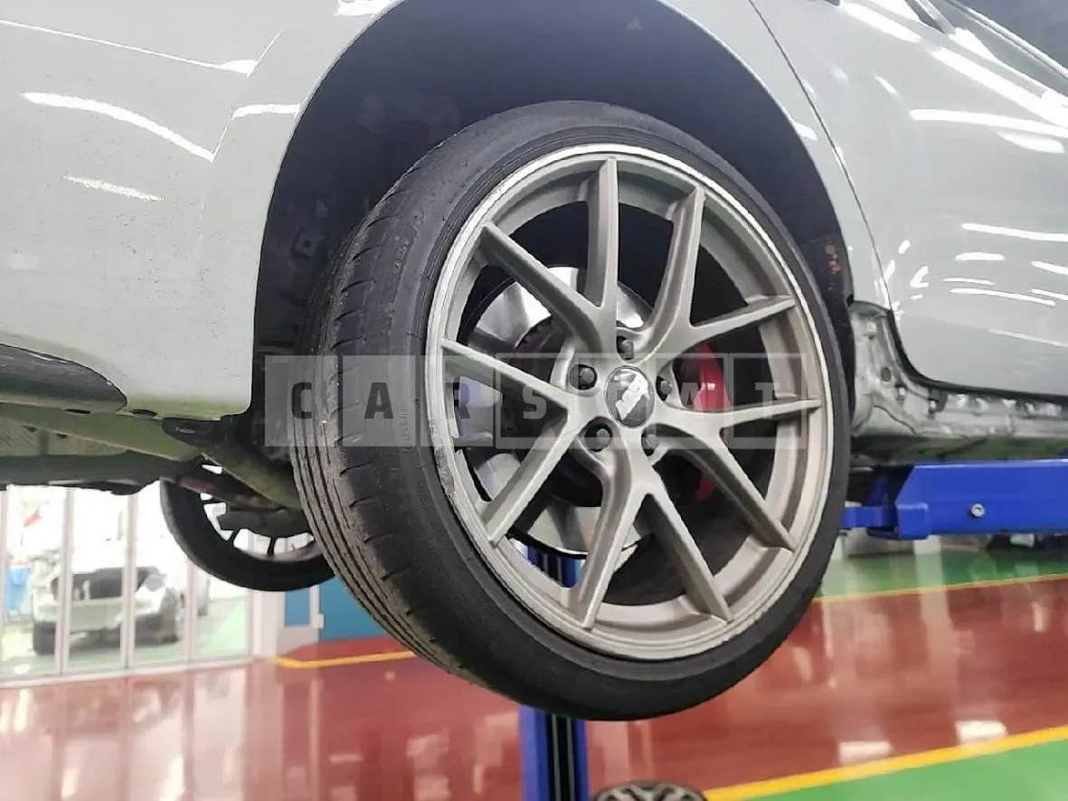 Photo 2 of 21: 2019 Genesis G70 3.3T — Korean insurance auction