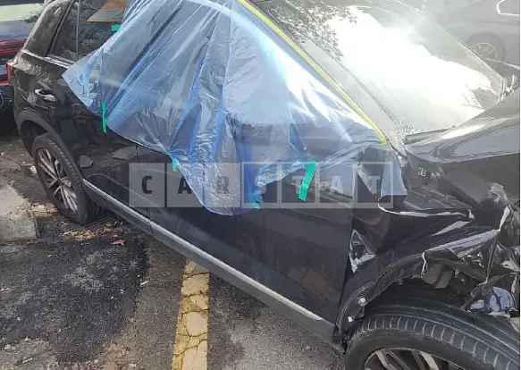 Photo 2 of 17: 2021 Volkswagen T-Roc 2.0 TDI, VIN WVGZZZA1ZMV035230 — Korean insurance auction