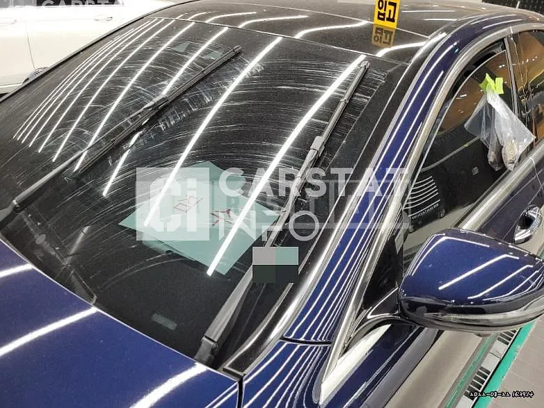 Photo 2 of 11: 2021 Mercedes-Benz E450 4Matic, VIN W1KZF5KBXMA906079 — Korean insurance auction