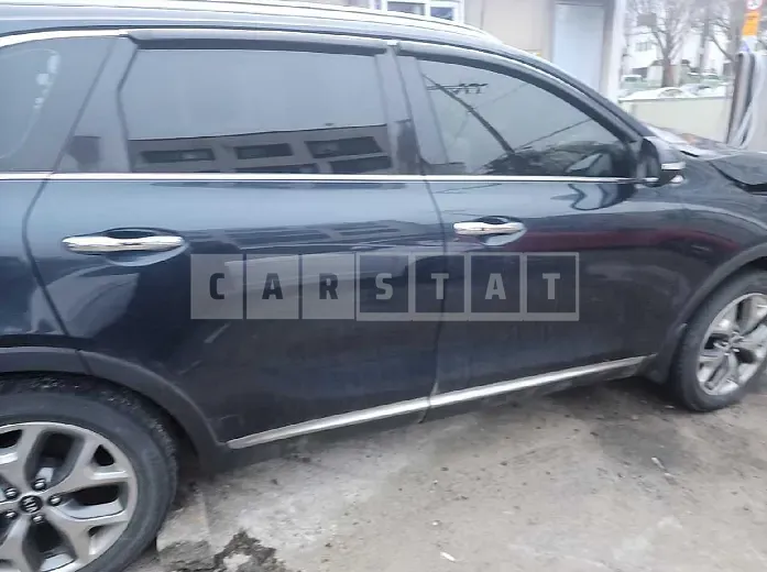Photo 2 of 25: 2017 Kia Sorento, VIN KNAPH81BDHA337333 — Korean insurance auction