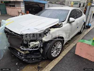 Photo 1 of 12: 2020 Kia K7, VIN KNALB418BLA231891 — Korean insurance auction
