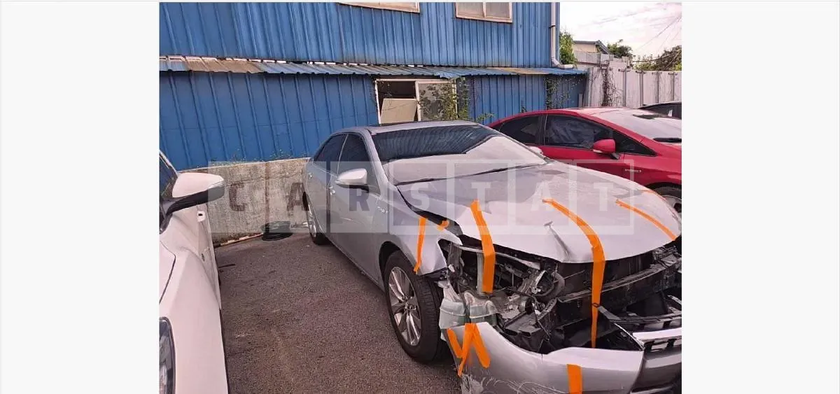 Photo 2 of 13: 2016 Toyota Camry Hybrid — Korean insurance auction