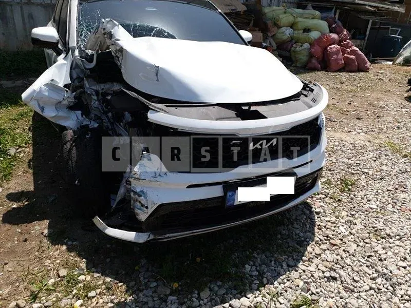 Photo 2 of 22: 2023 Land Rover Kia Sorento, VIN SALCA2BN3HH706139 — Korean insurance auction