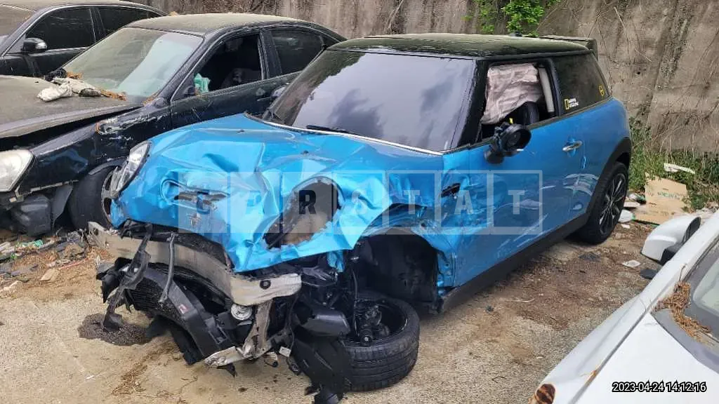 Photo 2 of 14: 2019 MINI Cooper S, VIN WMWXP7102KT878559 — Korean insurance auction