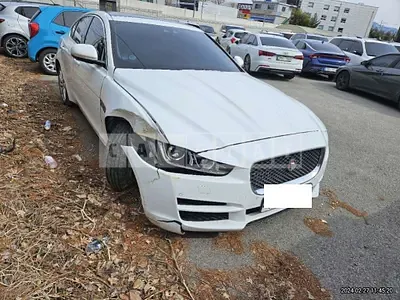 Photo 1 of 50: 2016 Jaguar XE 2.0d, VIN SAJAB4BN8GA932368 — Korean insurance auction