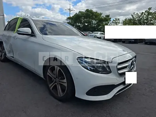 Photo 2 of 14: 2018 Mercedes-Benz E300 4Matic — Korean insurance auction