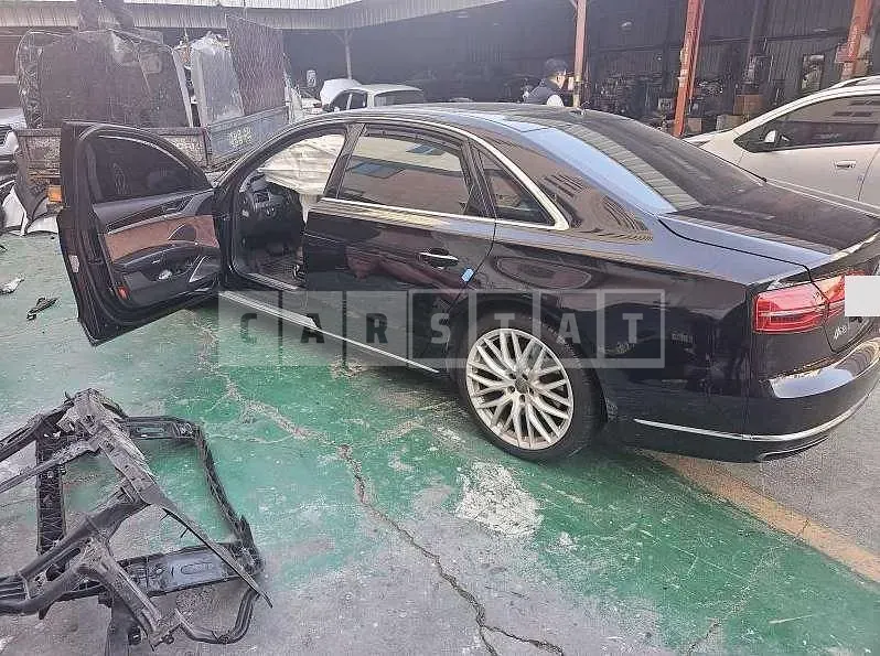 Photo 2 of 54: 2015 Audi A8L 60 TFSI quattro — Korean insurance auction