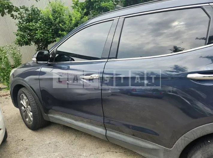 Photo 2 of 11: 2015 Hyundai Santa Fe, VIN KMHSW81UBFU517514 — Korean insurance auction