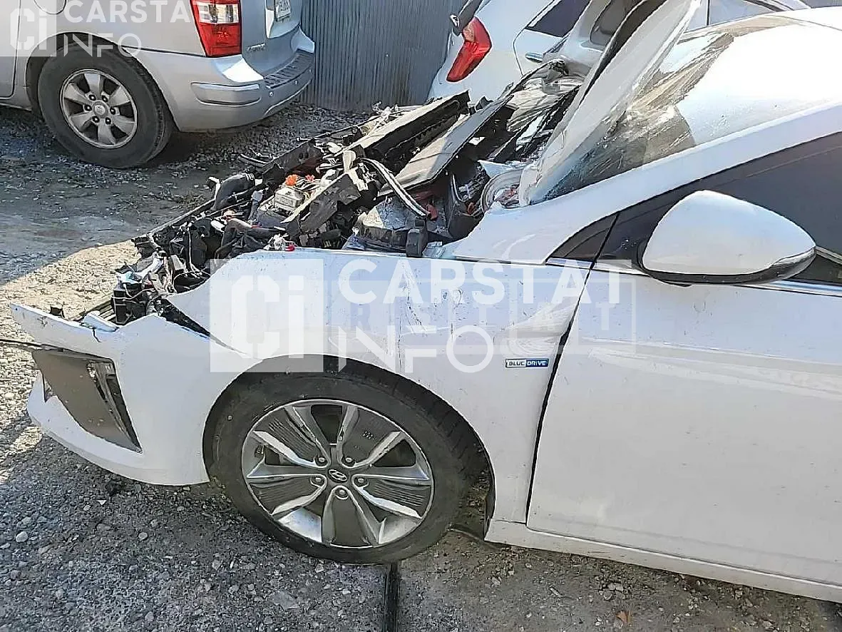Photo 2 of 12: 2018 Hyundai Modern Ionic, VIN KMHC851CGKU117393 — Korean insurance auction