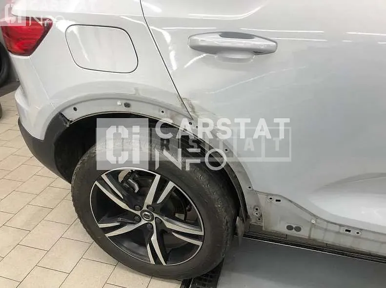 Photo 2 of 14: 2020 Volvo XC40T4 AWD, VIN YV1XZACACL2229740 — Korean insurance auction