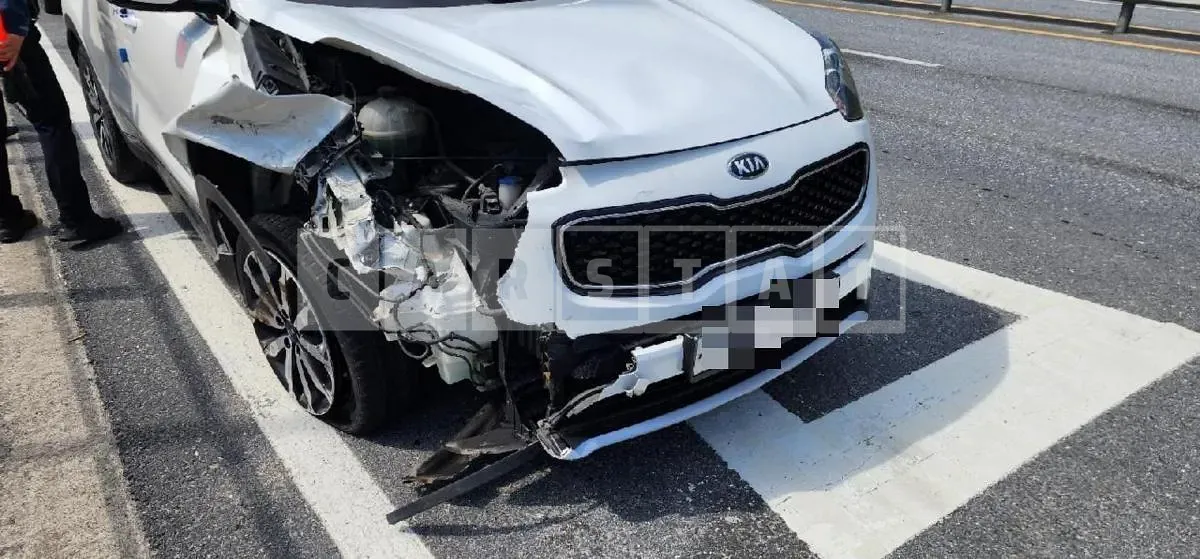 Photo 2 of 17: 2016 Kia Sportage — Korean insurance auction