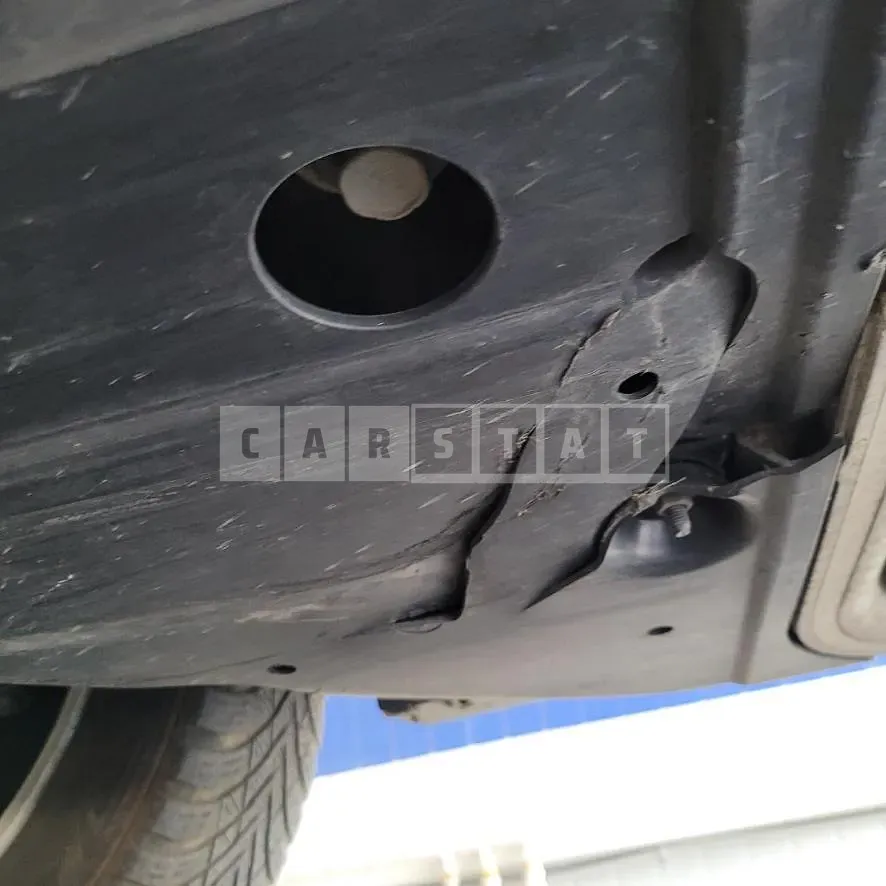 Photo 2 of 9: 2018 Hyundai Kona Electric, VIN KMHK281GFKU015649 — Korean insurance auction