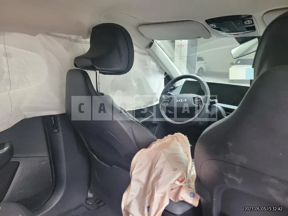 Photo 2 of 35: 2022 Kia EV6 Long Range Air 4WD, VIN KNAC281CPNA048378 — Korean insurance auction