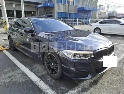 Photo 1 of 50: 2019 BMW 520d xDrive M Sport Package, VIN WBAJF510XKWW42477 — Korean insurance auction