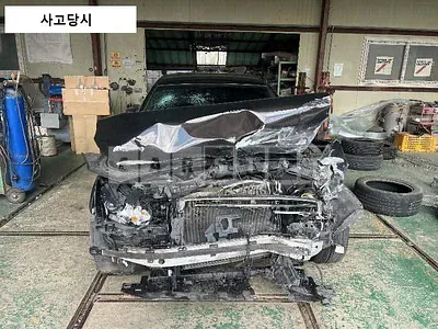 Photo 1 of 32: 2017 Hyundai Genesis G80, VIN KMHGM41DDJU238631 — Korean insurance auction