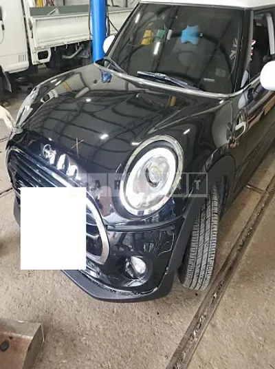 Photo 1 of 6: 2018 MINI Cooper D — Korean insurance auction