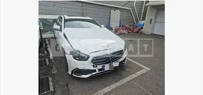 Photo 1 of 32: 2023 Mercedes-Benz E350 4Matic — Korean insurance auction