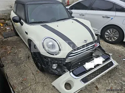 Photo 1 of 19: 2015 MINI Cooper D — Korean insurance auction