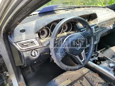 Photo 1 of 14: 2015 Mercedes-Benz Subsubbenz E220 BlueTec — Korean insurance auction