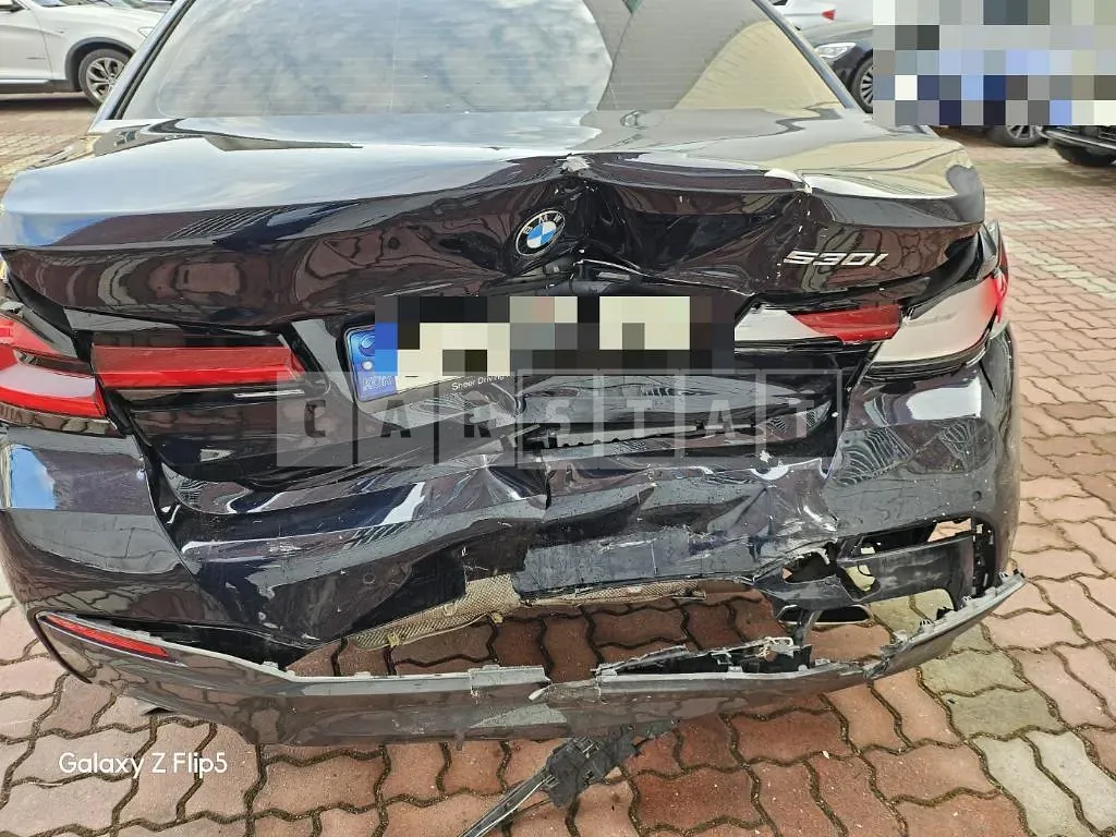 Photo 2 of 19: 2021 BMW 530i — Korean insurance auction