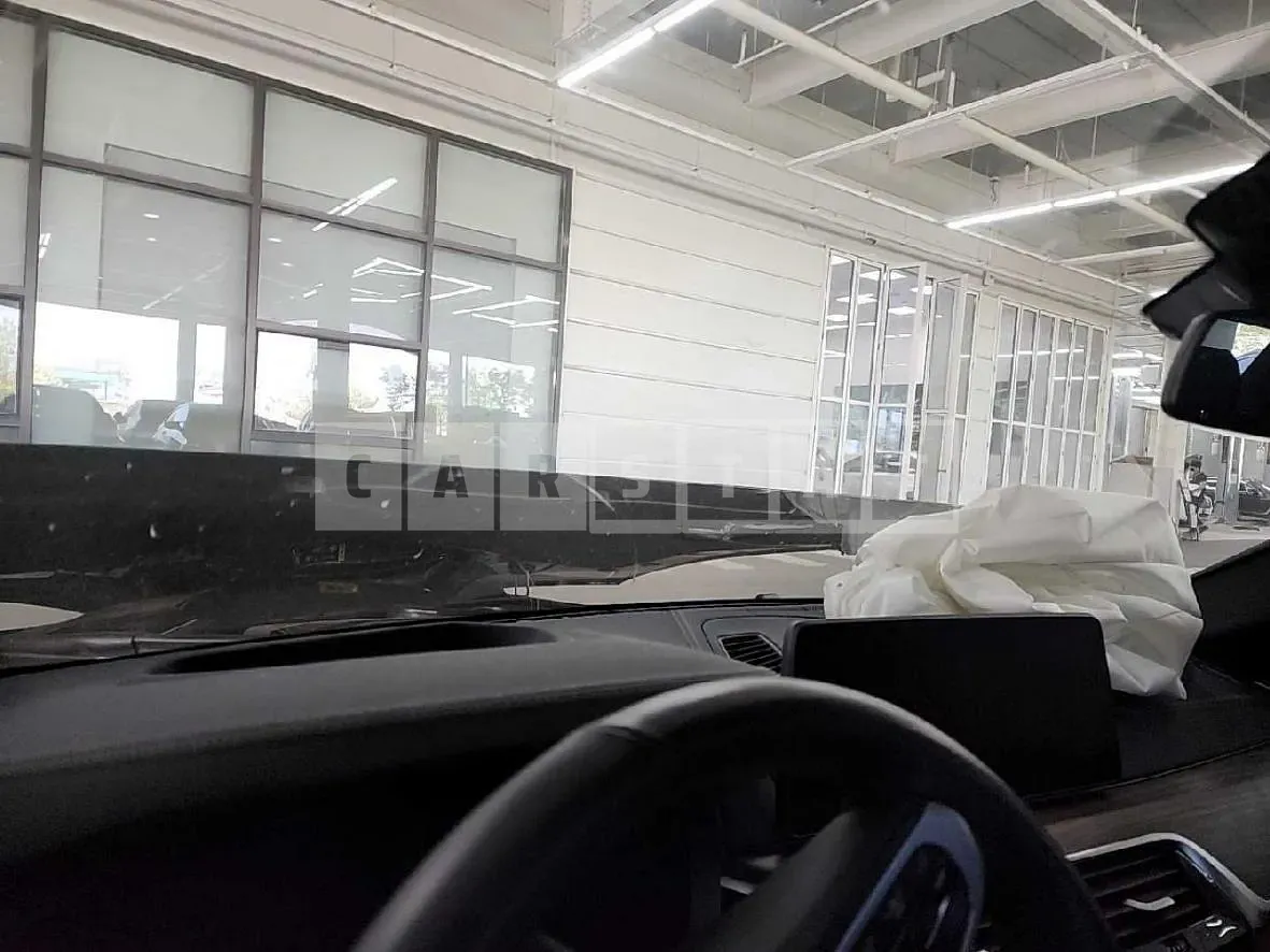 Photo 2 of 15: 2021 BMW 530e, VIN WBA51AG03MCG58088 — Korean insurance auction