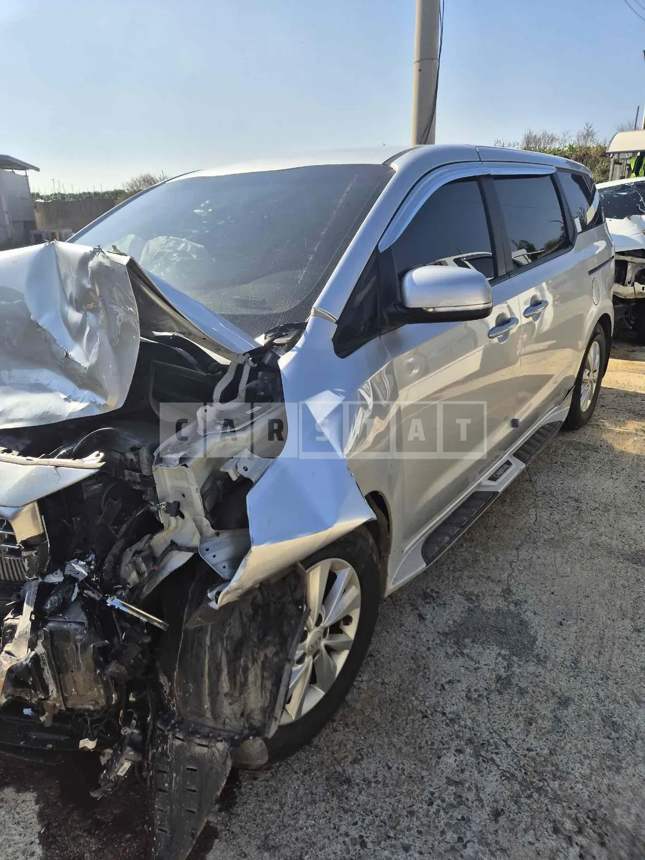 Photo 2 of 11: 2017 Kia Carnival, VIN KNHMF37ABHS316750 — Korean insurance auction
