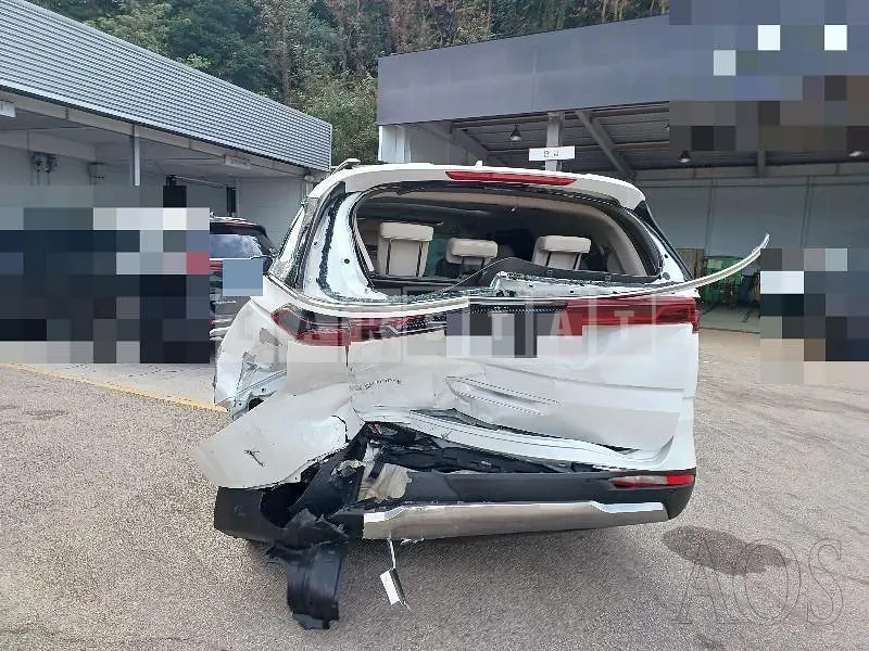 Photo 2 of 33: 2022 Kia Carnival 3.5 — Korean insurance auction