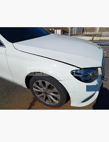 Photo 2 of 27: 2019 Mercedes-Benz E 300 4Matic, VIN WDDZF4KB5KA622737 — Korean insurance auction