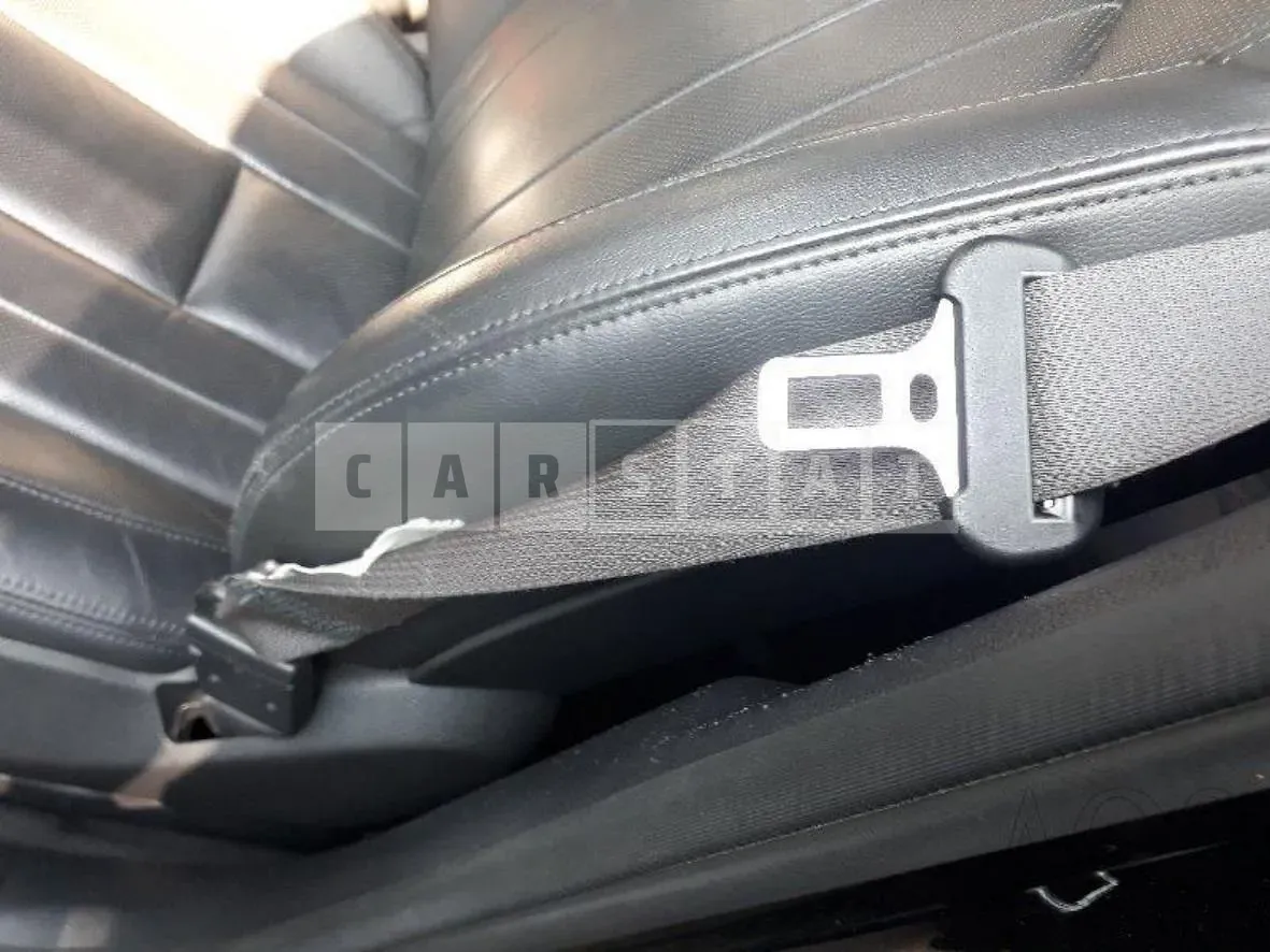 Photo 2 of 20: 2016 Genesis 3.3 — Korean insurance auction