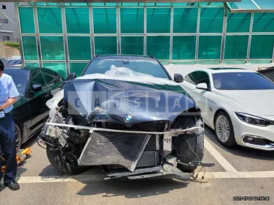 Photo 1 of 17: 2019 BMW X6 xDrive 30d, VIN WBAKV2104K0Z83513 — Korean insurance auction