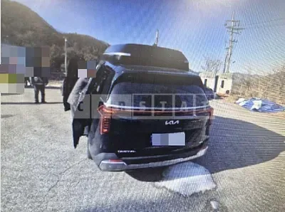 Photo 1 of 5: 2024 Kia Carnival Hybrid — Korean insurance auction