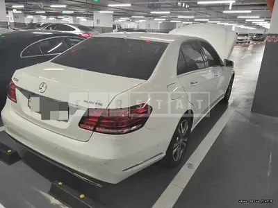 Photo 1 of 8: 2015 Mercedes-Benz Subsubbenz E220 BlueTec — Korean insurance auction