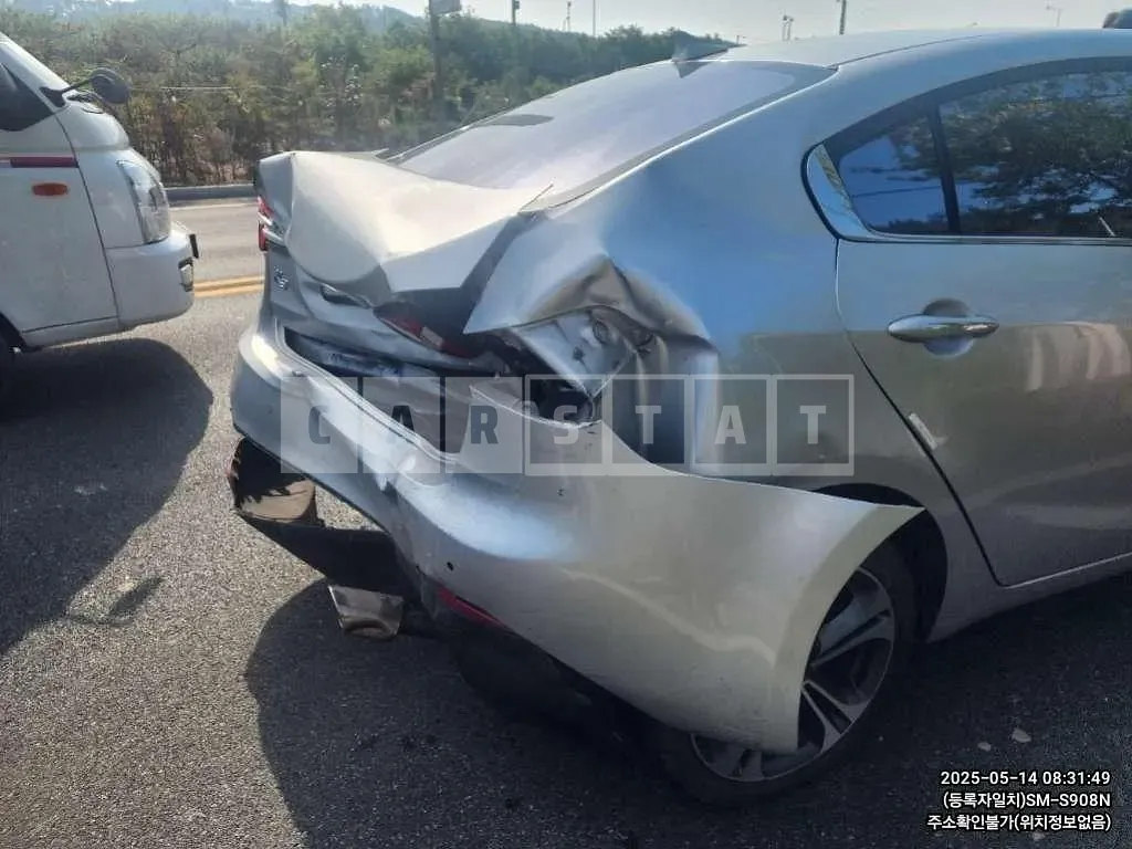 Photo 2 of 10: 2015 Kia Kz — Korean insurance auction
