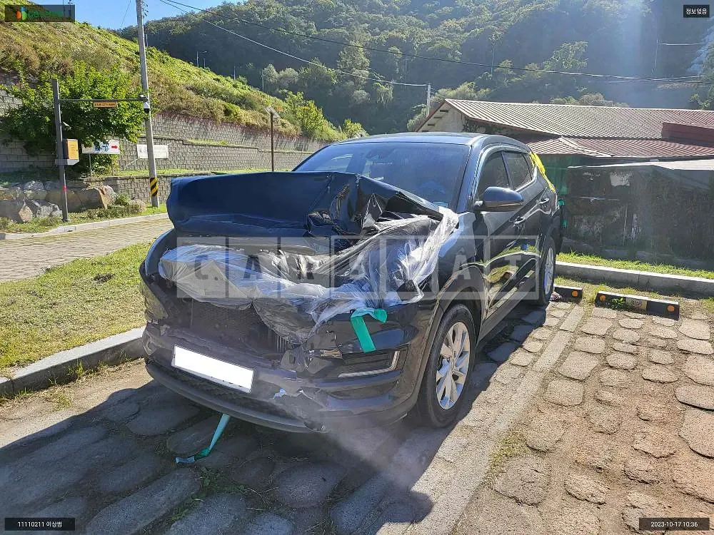 Photo 2 of 12: 2020 Hyundai Tucson, VIN KMHJ281ABLU279234 — Korean insurance auction