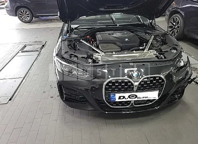 Photo 2 of 25: 2021 BMW 420i Convertible, VIN WBA71AT00MCH24014 — Korean insurance auction