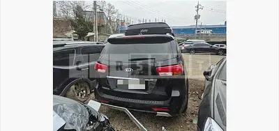 Photo 1 of 25: 2017 Kia Carnivals, VIN KNAMC81ABMS329452 — Korean insurance auction