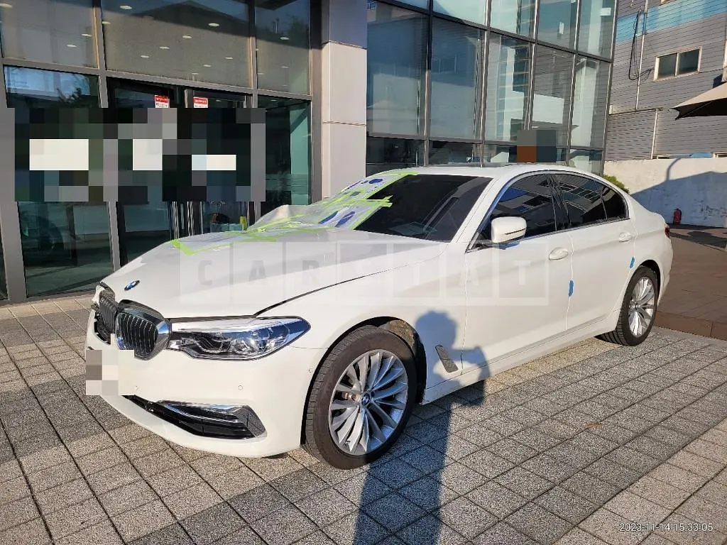 Photo 2 of 20: 2020 BMW 520d Luxury, VIN WBAJF3108LCE06873 — Korean insurance auction