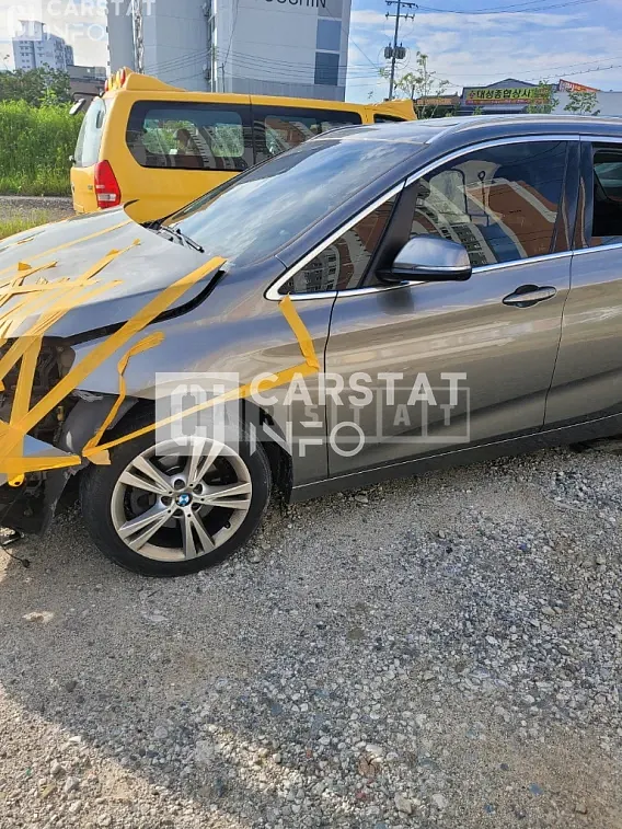 Photo 2 of 2: 2015 BMW Active Tourer Joy — Korean insurance auction