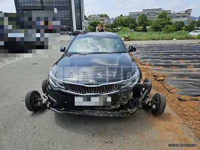 Photo 1 of 23: 2018 Kia K5 LPG — Korean insurance auction
