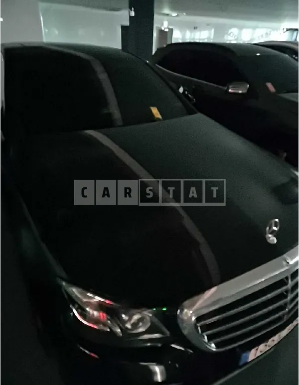Photo 2 of 35: 2019 Mercedes-Benz E220d 4Matic — Korean insurance auction