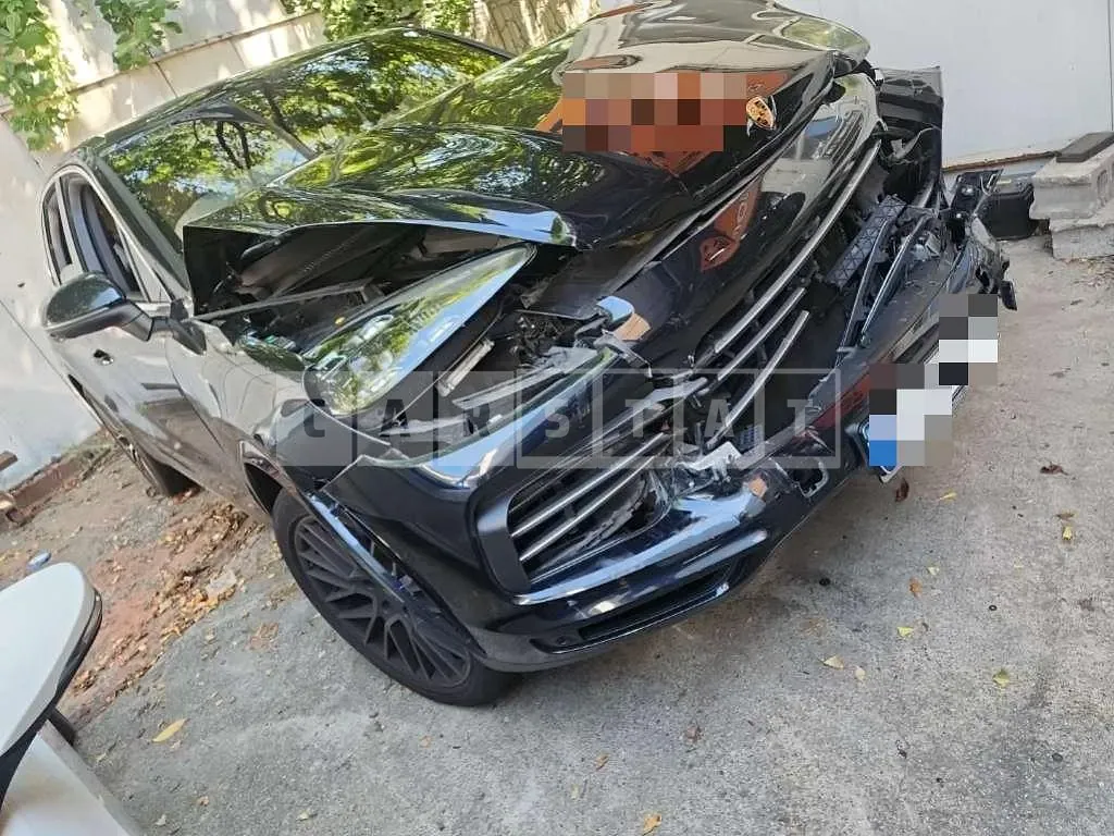 Photo 2 of 6: 2020 Porsche Cayenne — Korean insurance auction