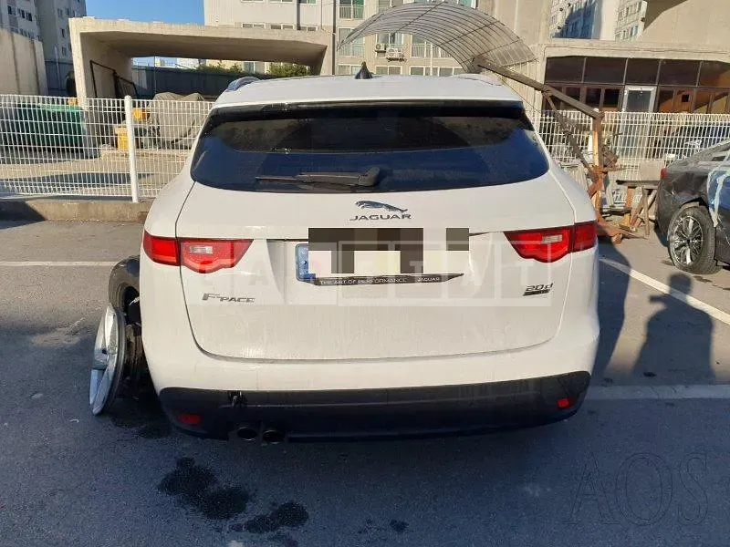Photo 2 of 27: 2020 Jaguar F-Pace 20d AWD, VIN SADCA2BN1LA642843 — Korean insurance auction