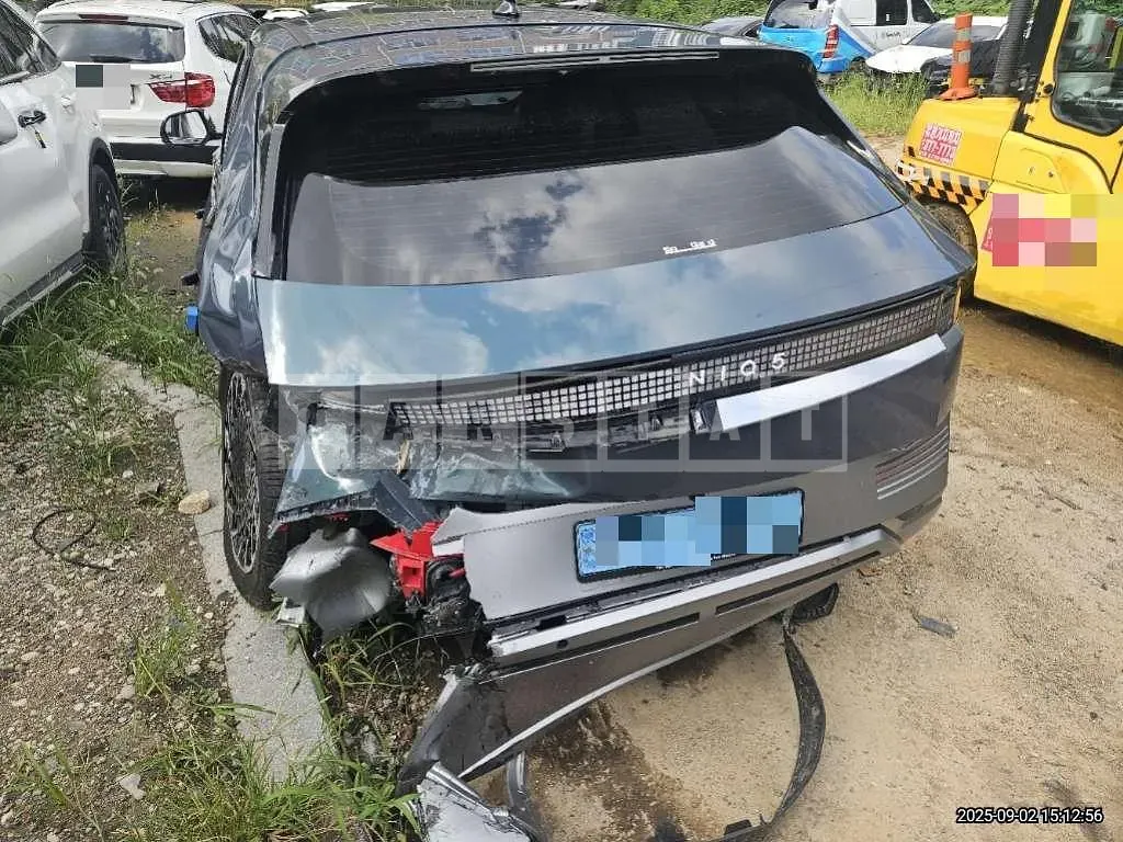 Photo 2 of 17: 2021 Hyundai IONIQ 5 Long Range — Korean insurance auction