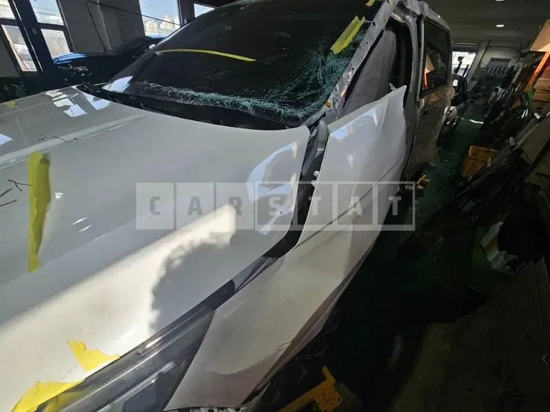 Photo 2 of 62: 2023 Kia Carnivals — Korean insurance auction